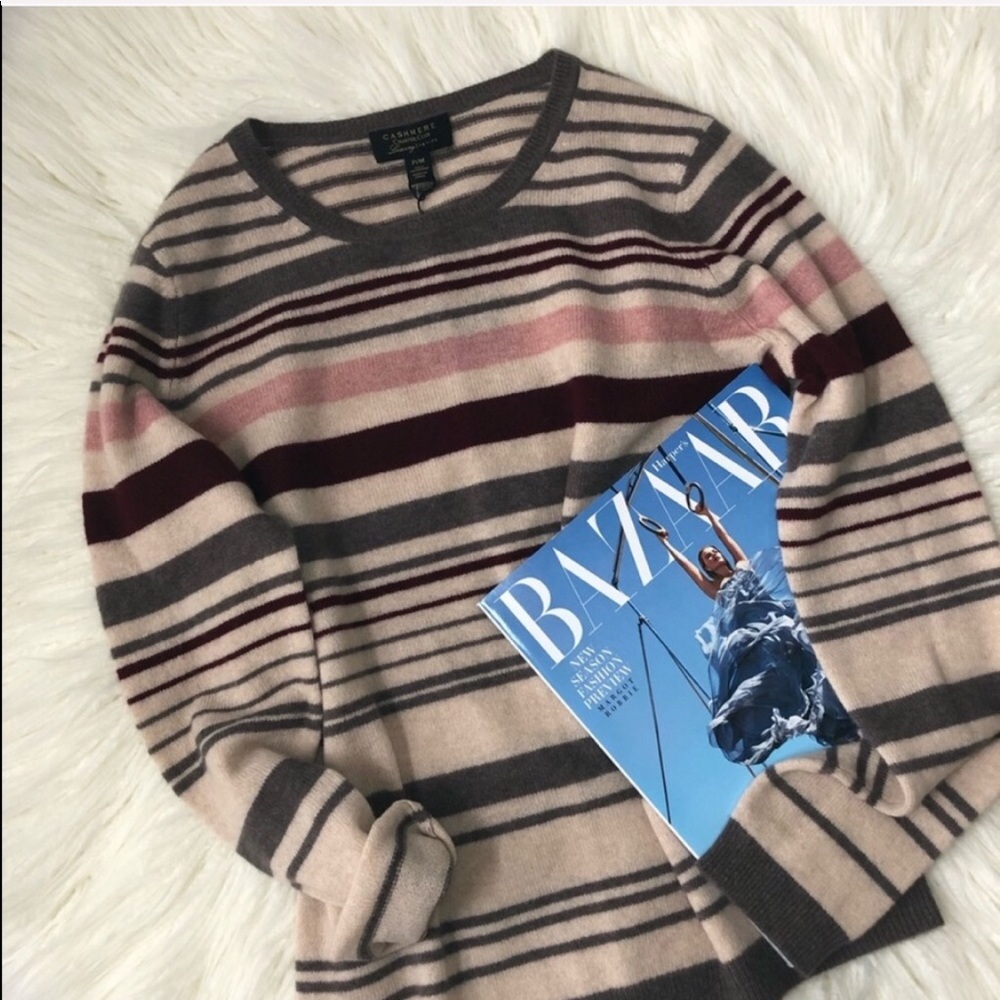 Luxury Charter Club • Crew Cashmere Sweater